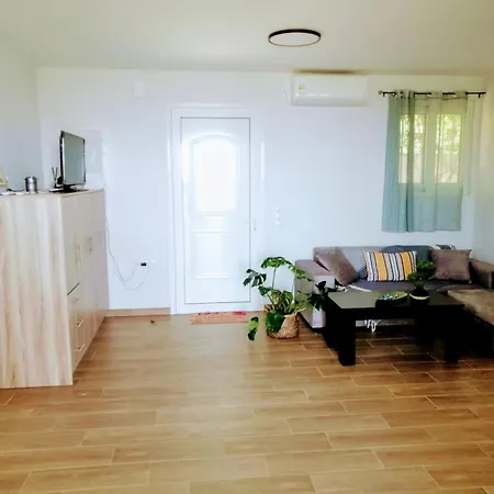 κτημα παυλομπεη Olive & Sea Verga Kalamata