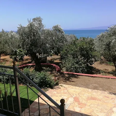 κτημα παυλομπεη Olive & Sea Verga Kalamata