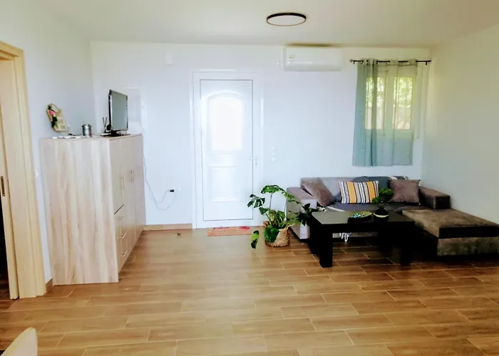 κτημα παυλομπεη Olive & Sea Verga Kalamata